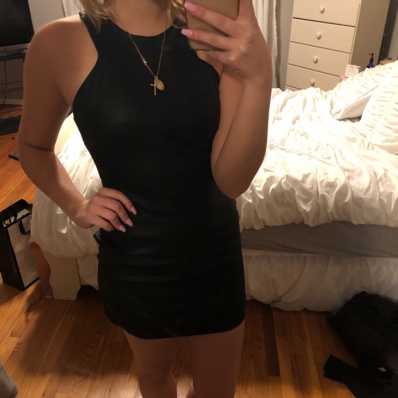 Black leather dress - Picture 2 of 3